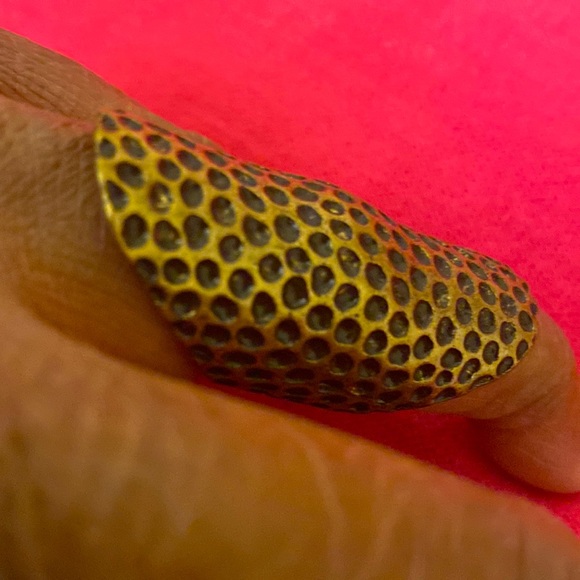 🆕 Hammered Knuckle Ring - Picture 4 of 16